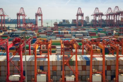 Le commerce mondial connaît une reprise fragile au troisième trimestre, mais l’avenir reste incertain