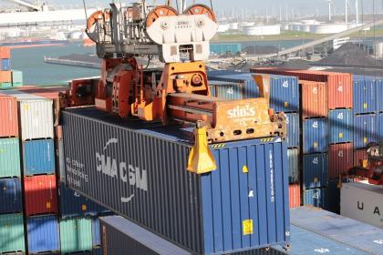 Online course trains officials to negotiate trade agreements in times of crisis