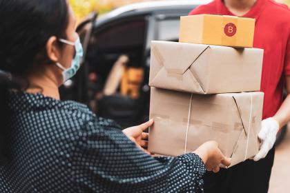 COVID-19 boost to e-commerce sustained into 2021, new UNCTAD figures show