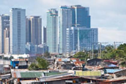 Billions more people must benefit from trade gains, experts say 